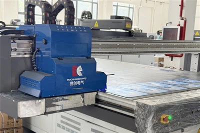 Impressores industrials UV plana per a la impressió de panells metàl·lics